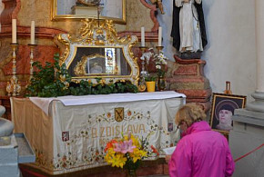 Jablonné v Podještědí: Letní pouť rodin a nemocných ke svaté Zdislavě